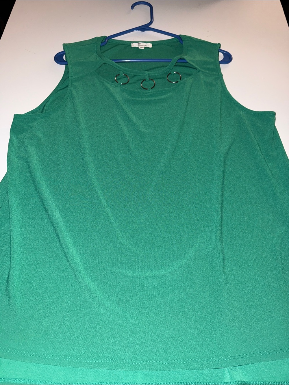 89th & Madison Green Sleeveless Tank with Triple Metal Rings